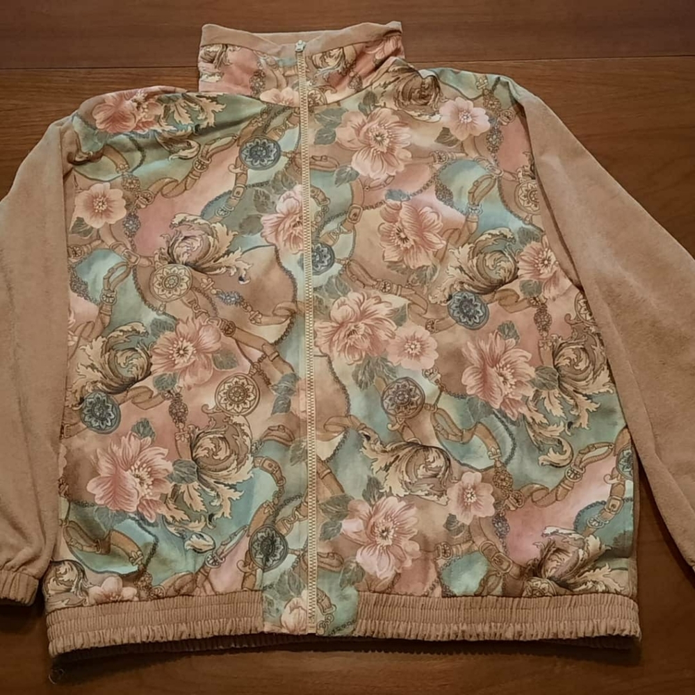 Lightweight Zip Up Jacket